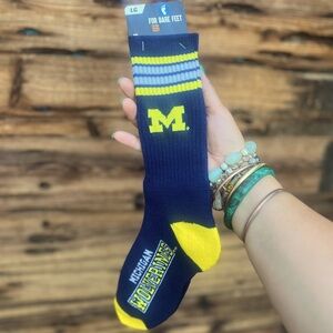 FOR BARE FEET | NWT Michigan Wolverines Navy and Yellow Socks